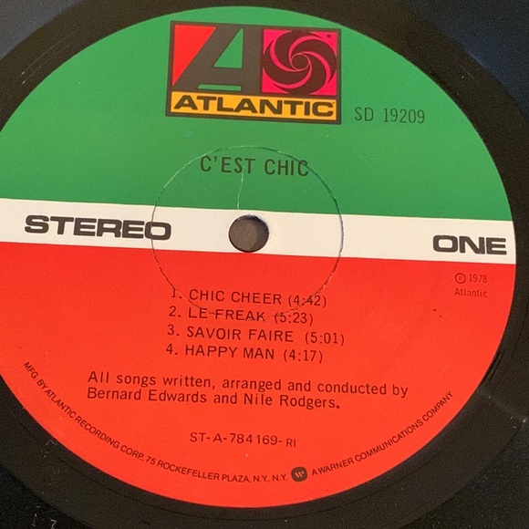 Vintage C’est Chic Vinyl Album, 1978 - Picture 6 of 11